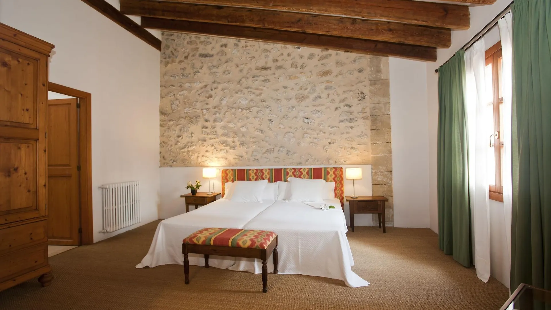 Hotel Can Moragues Arta 4*,  Spain